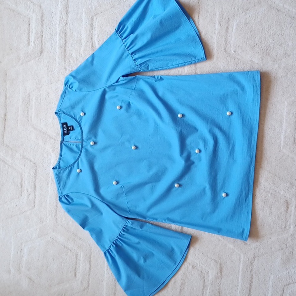 a.n.a 🩵 Sky Blue 3/4 Bell Sleeve Top With Large Pearls W-XS